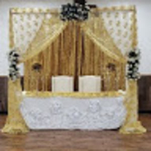 Meet your Posher, Estela